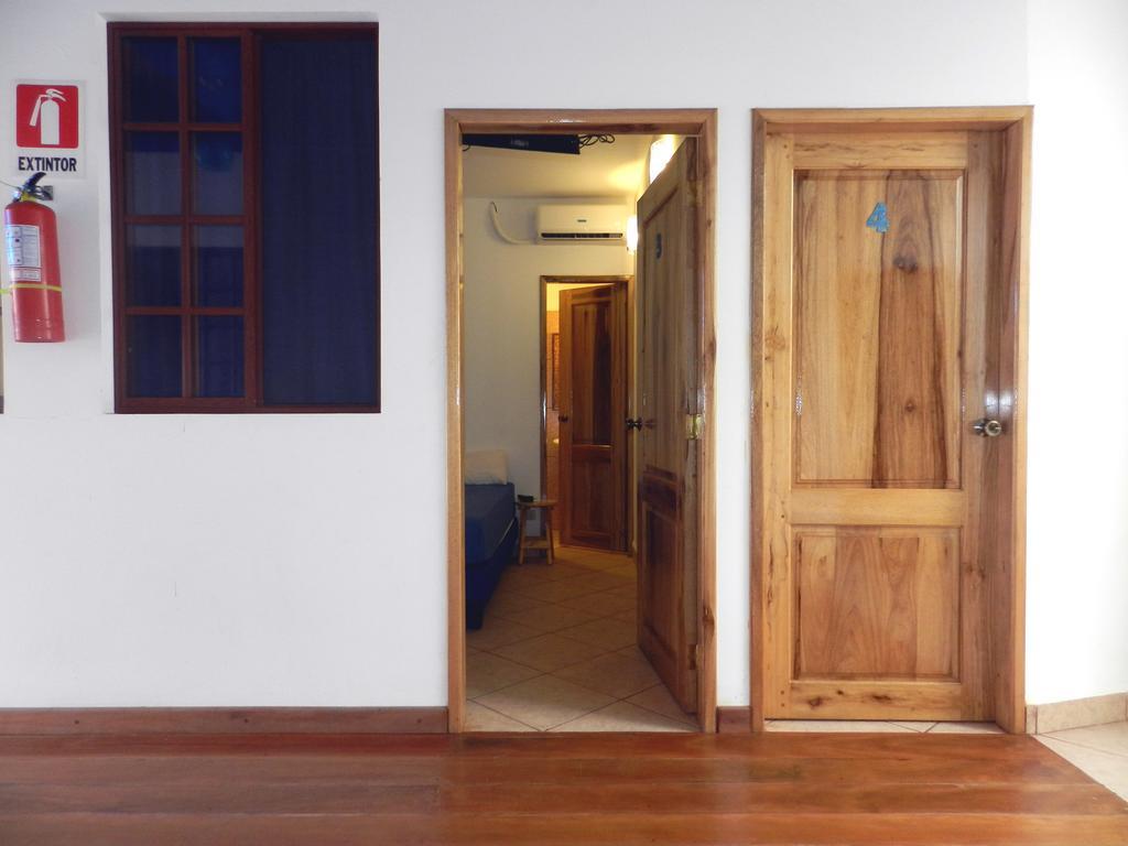 Hostal Yaku Montanita Montañita Quarto foto