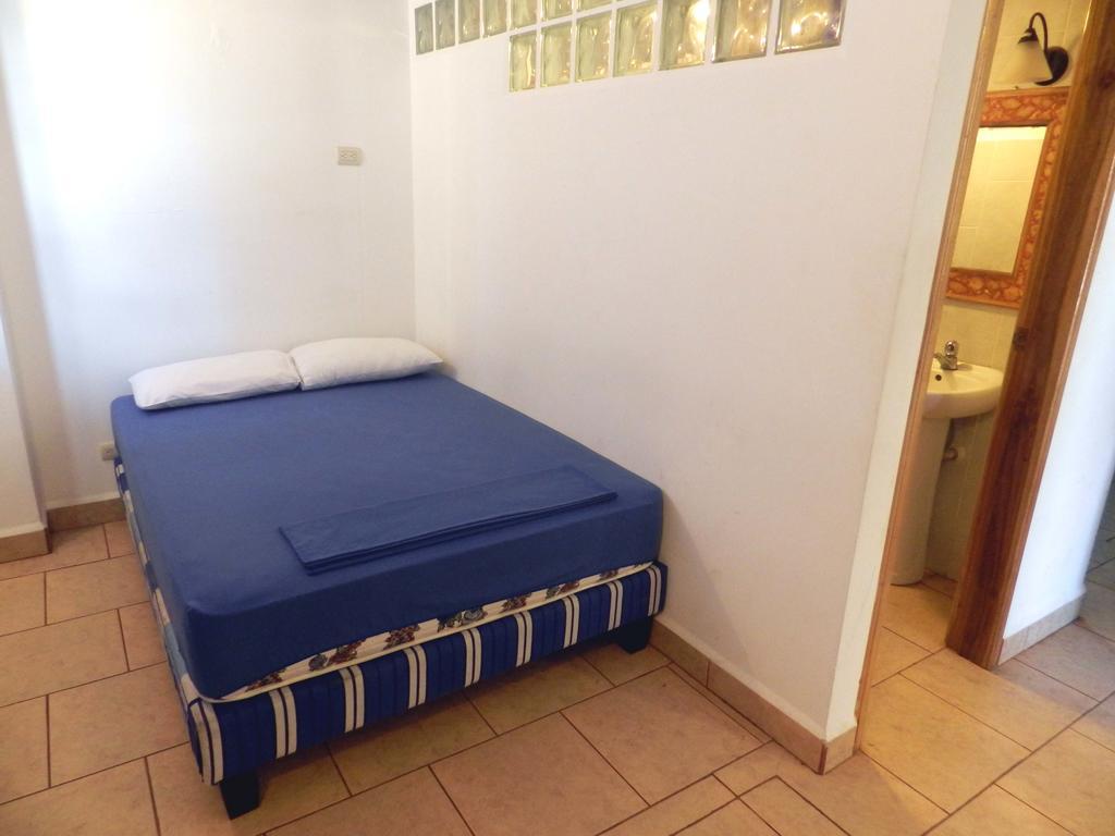 Hostal Yaku Montanita Montañita Quarto foto